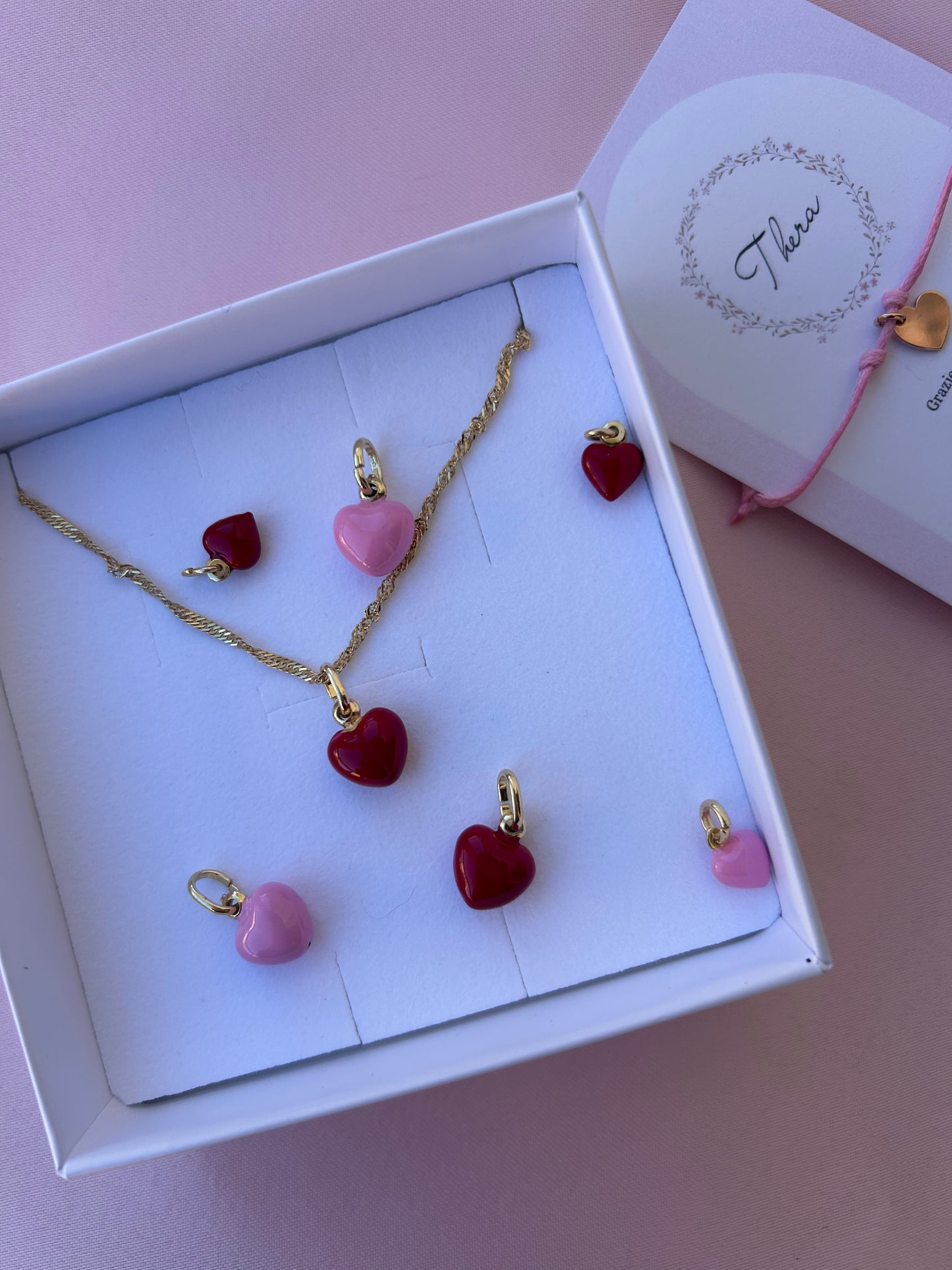 Cuoricini portafortuna smaltati gold