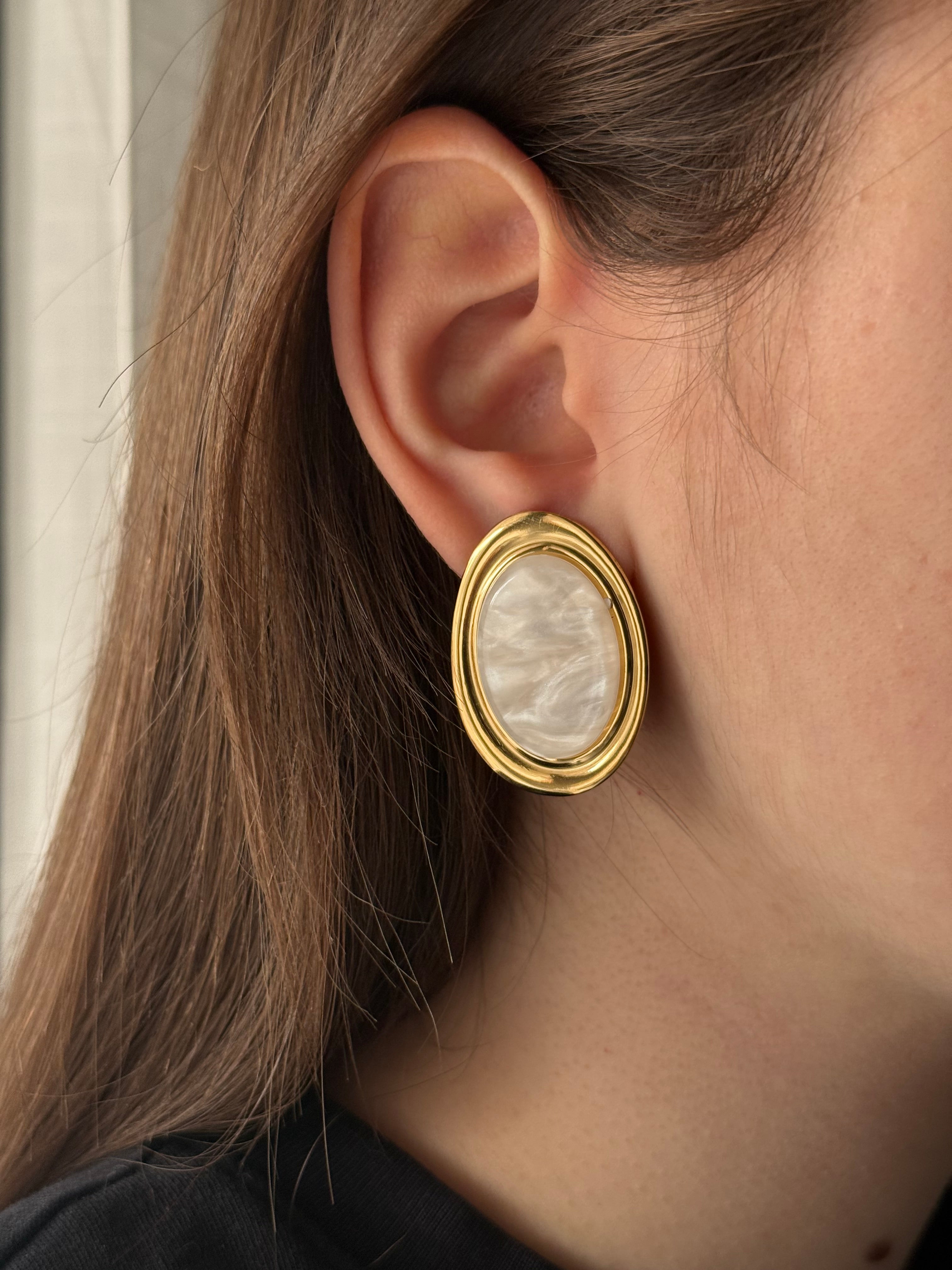 Orecchini Bagliore Vintage Ovali Acciaio Gold e Madreperla