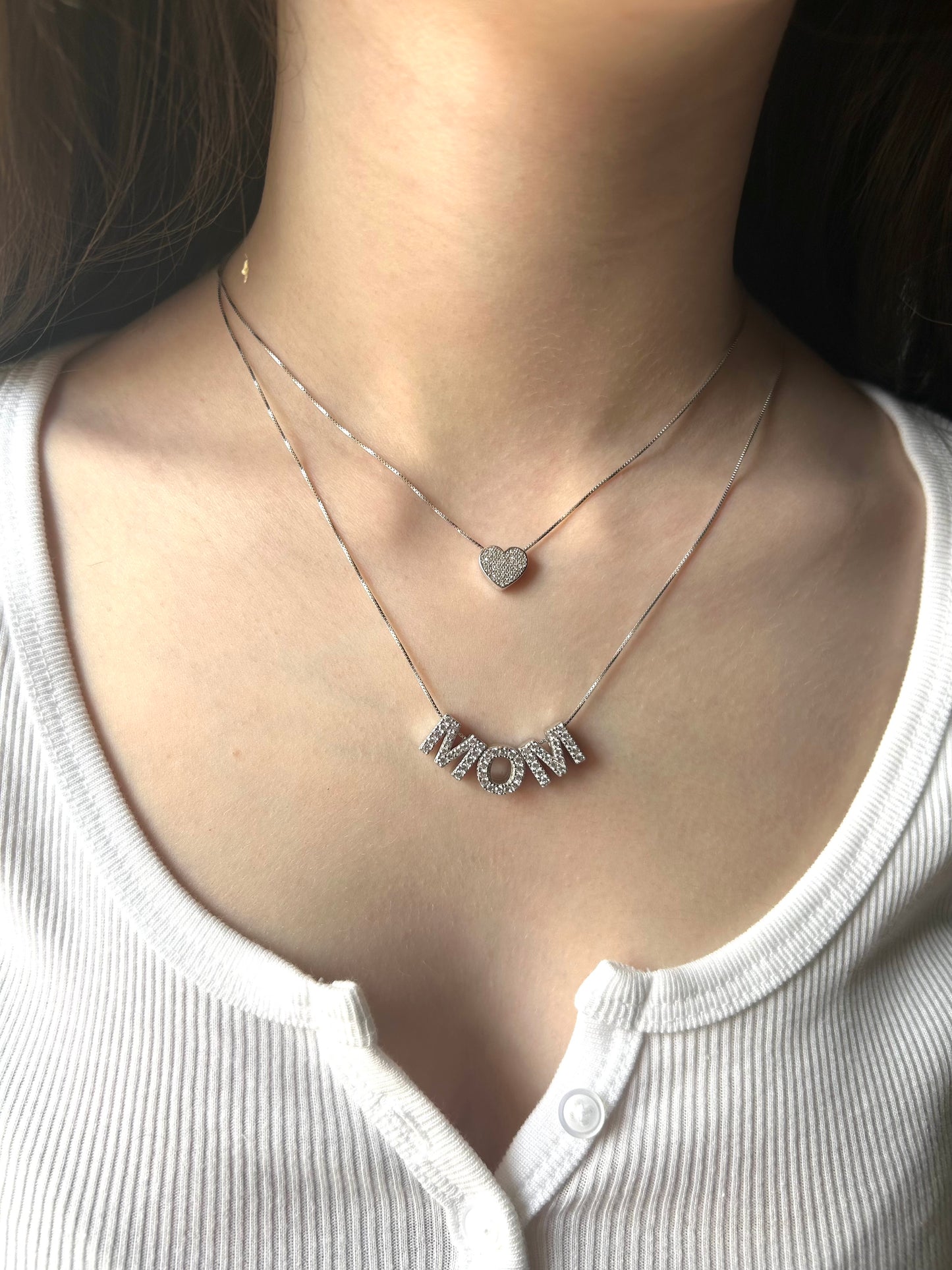 Collana MOM