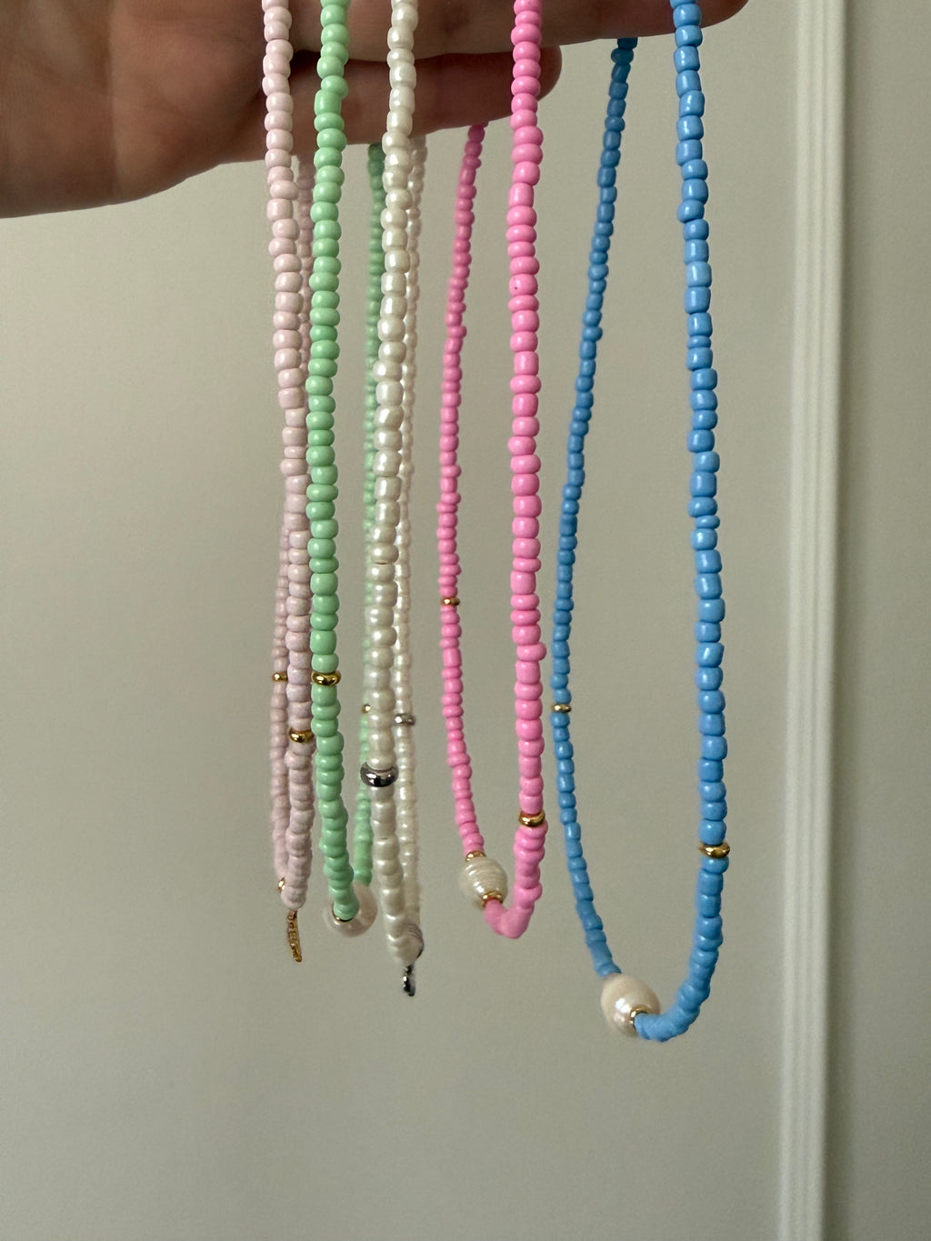 Collana Rocaille Pastel e Perla di Fiume