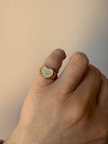 Anello Chevalier Heart con Zirconi Bianchi Gold