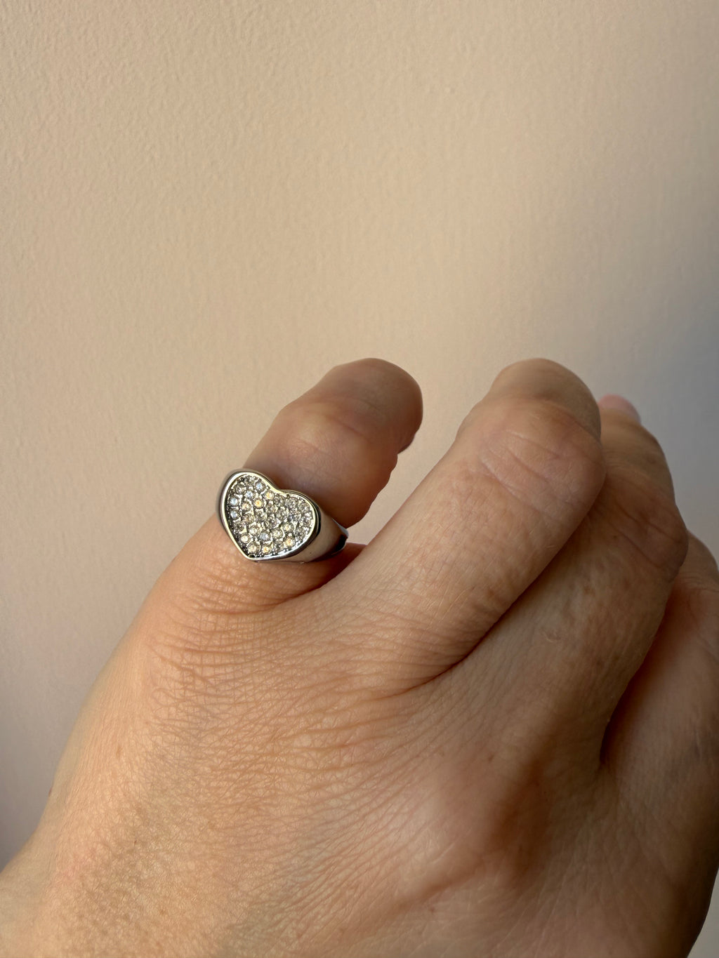 Anello Chevalier Heart con Zirconi Bianchi silver