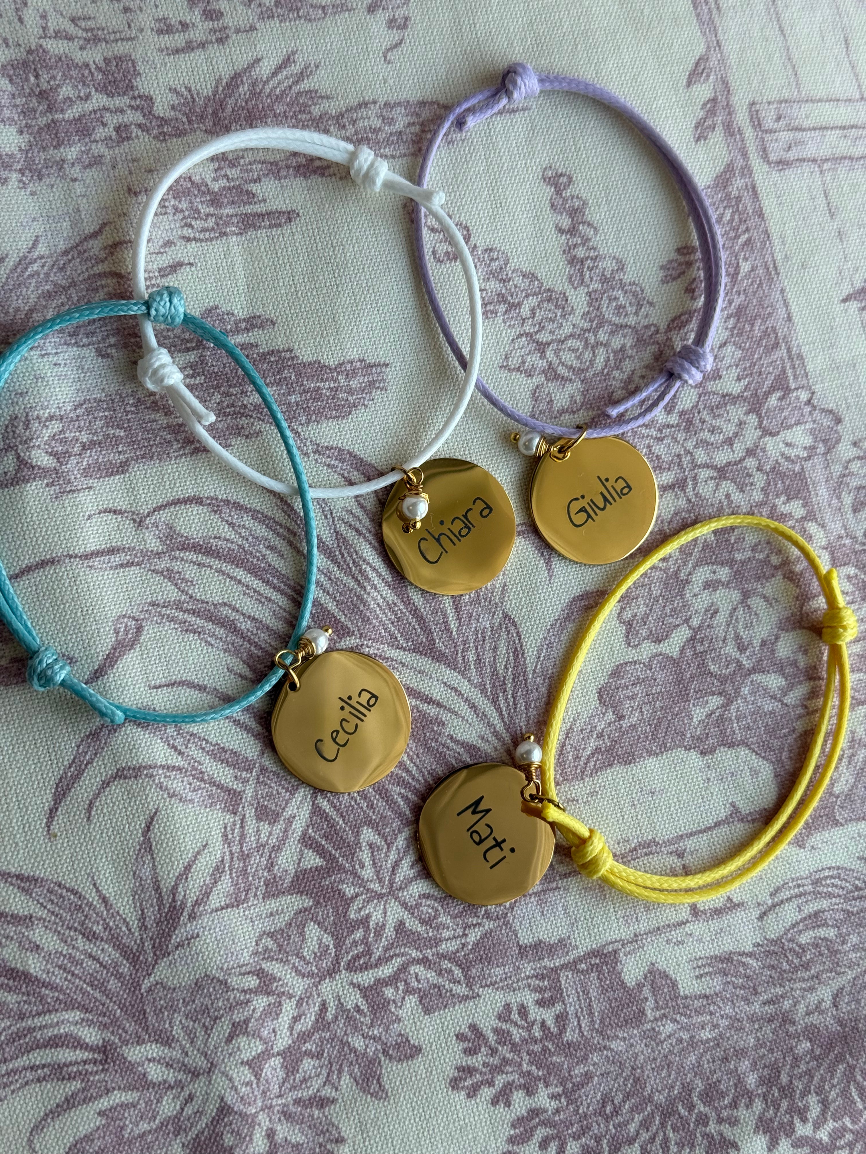 Bracciale Cordino Piastrina Personalizzato con Ciondolo Perlina